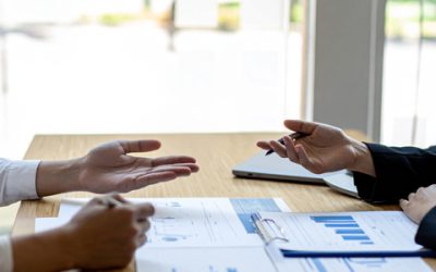 What’s the Difference Between a Bookkeeper and an Accountant?